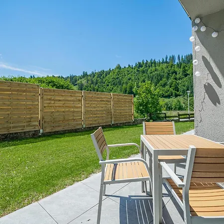 Tirola Bude Resi Schorsch 1-2 *