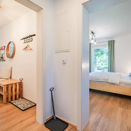 Tirola Bude Resi Schorsch 1-2