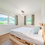 Tirola Bude Resi Schorsch 1-2 *