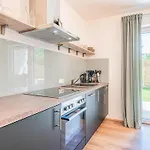 Tirola Bude Resi Schorsch 1-2 *
